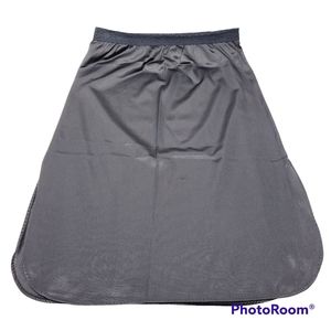 *25 Stardust medium half slip 24.5" long solid black 2 side slits vintage